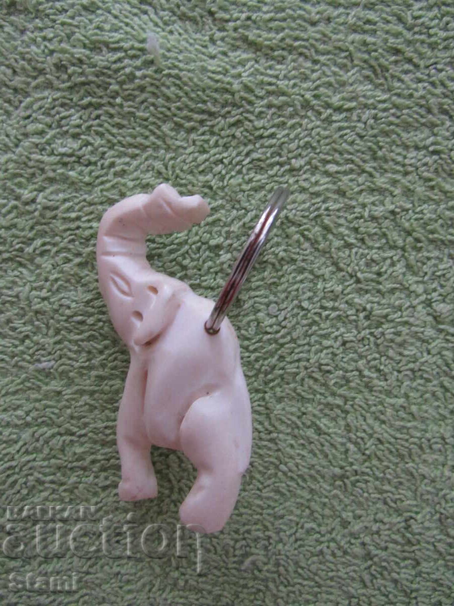 Ivory key ring, exquisite workmanship-1 with price 17.00 BGN | € 8.69 Ivory key ring, exquisite workmanship-1 with price 17.00 BGN | € 8.69