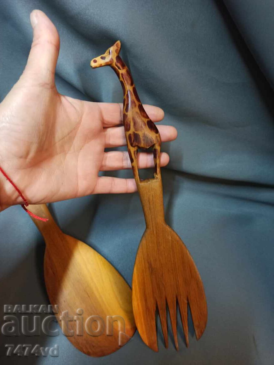 Delivery of CUTLERY. HANDMADE AFRICA WITH GIRAFFE Delivery of CUTLERY. HANDMADE AFRICA WITH GIRAFFE