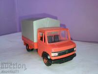 Metal truck 1:43