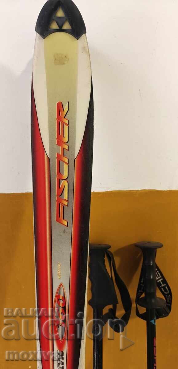 Skis Fischer 160 cm. + Salomon automatic skis + poles - 6 Skis Fischer 160 cm. + Salomon automatic skis + poles - 6