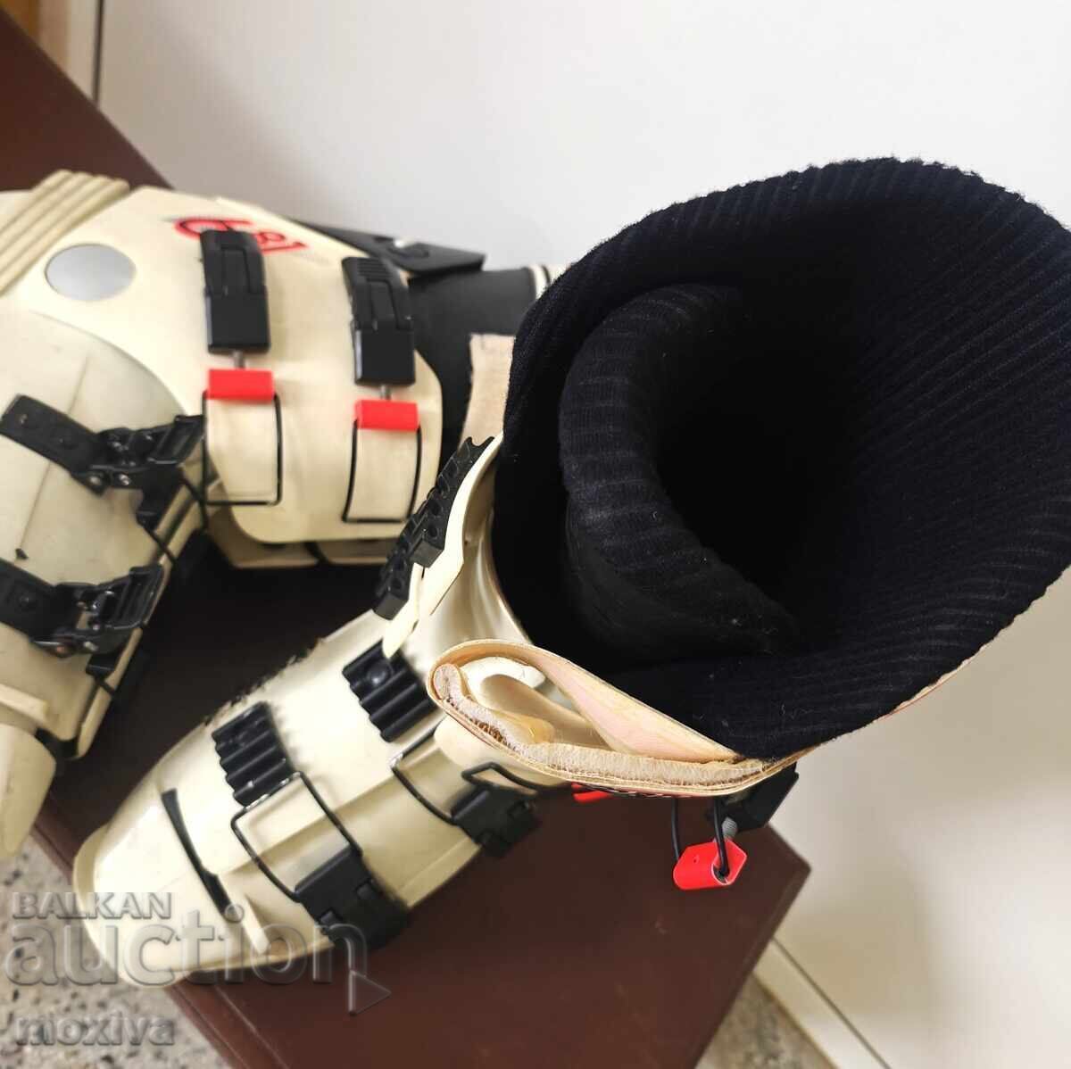 Delivery of Nordica ski boots №42 Delivery of Nordica ski boots №42