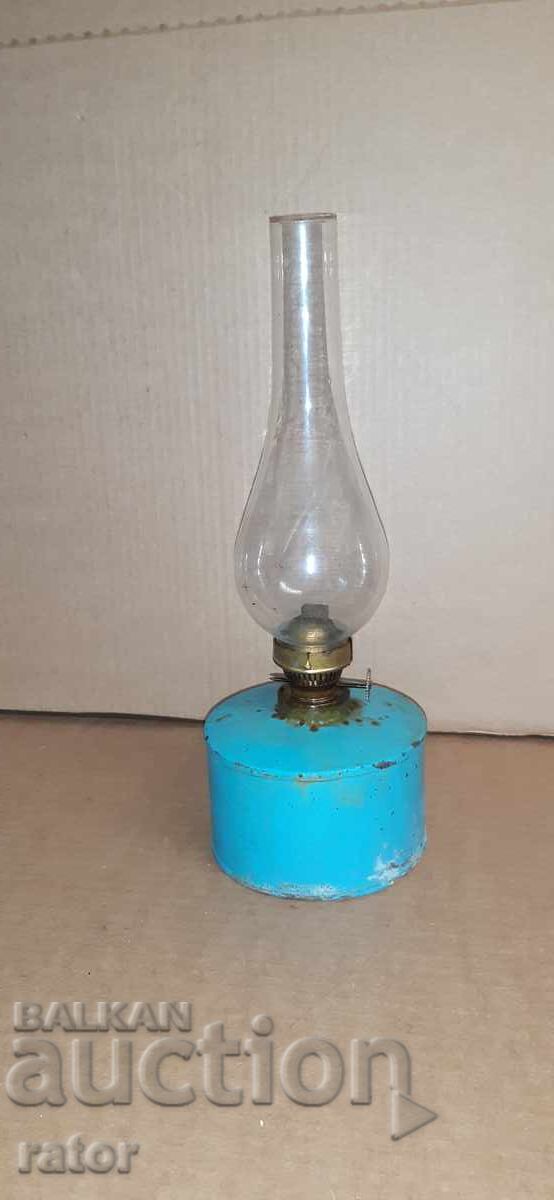 Old WORKING kerosene lamp