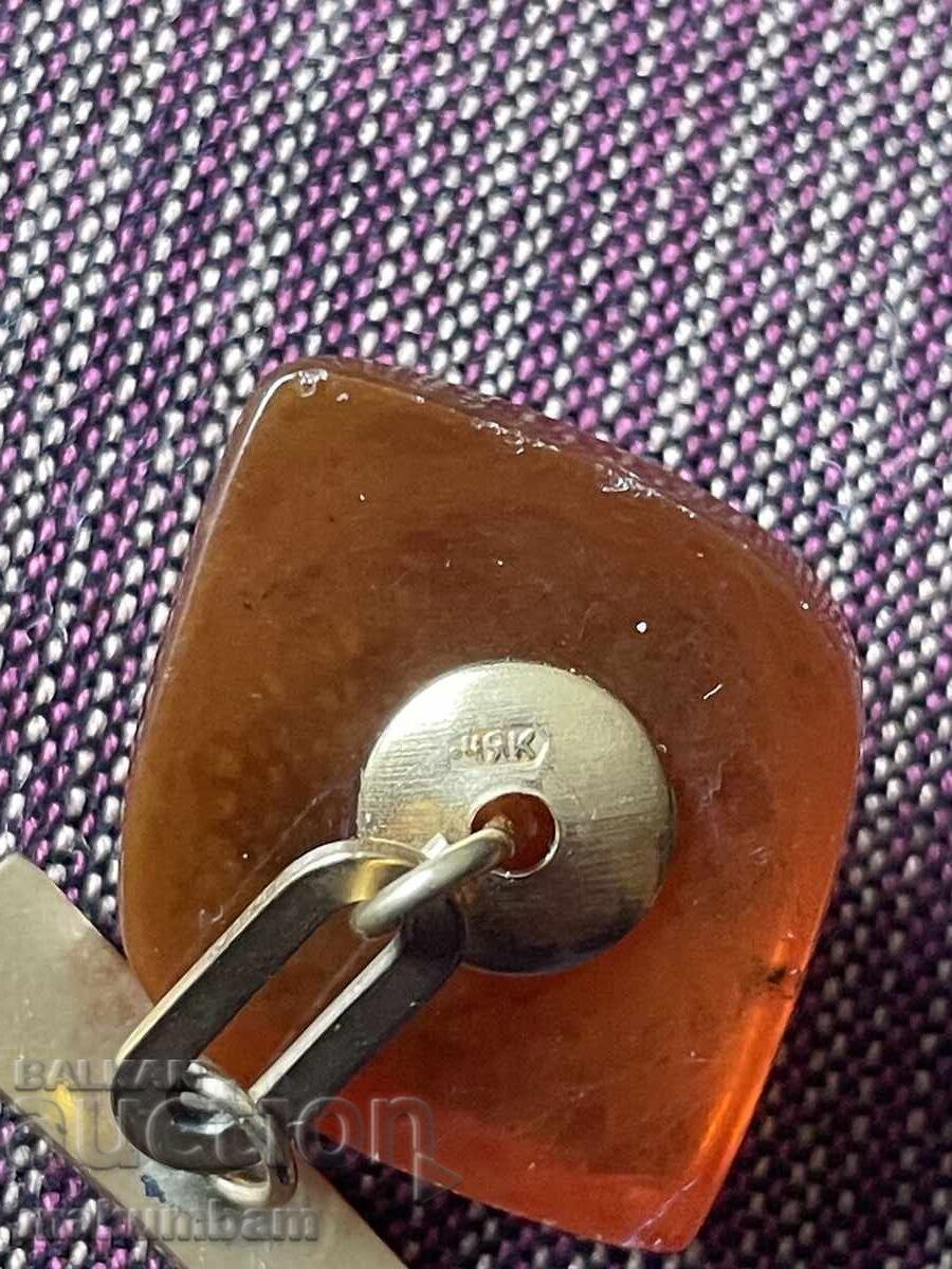 Delivery of Amber and gold-plated cufflinks Delivery of Amber and gold-plated cufflinks