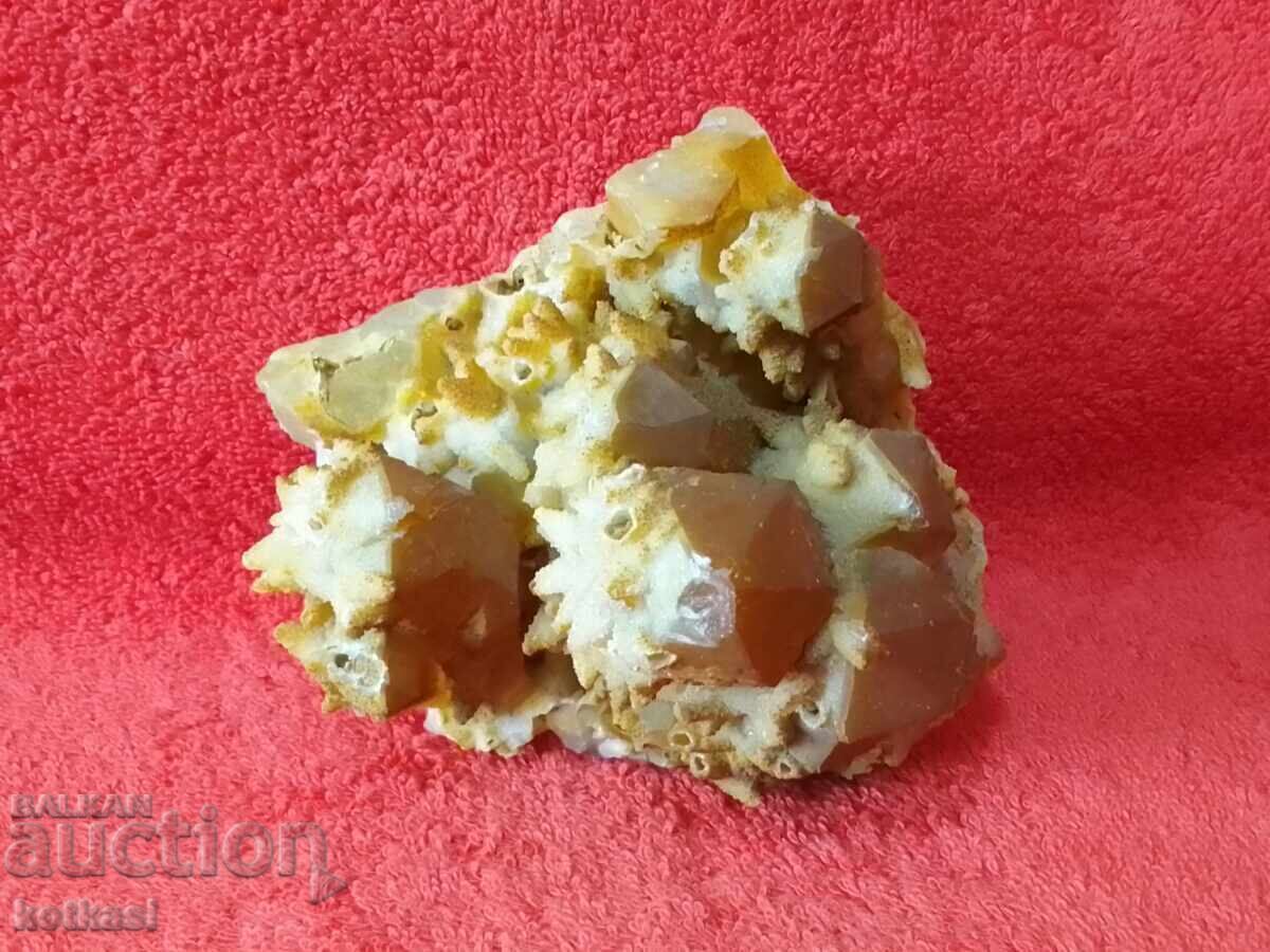 Semi-precious stone Quartz Druse 987 grams - 6