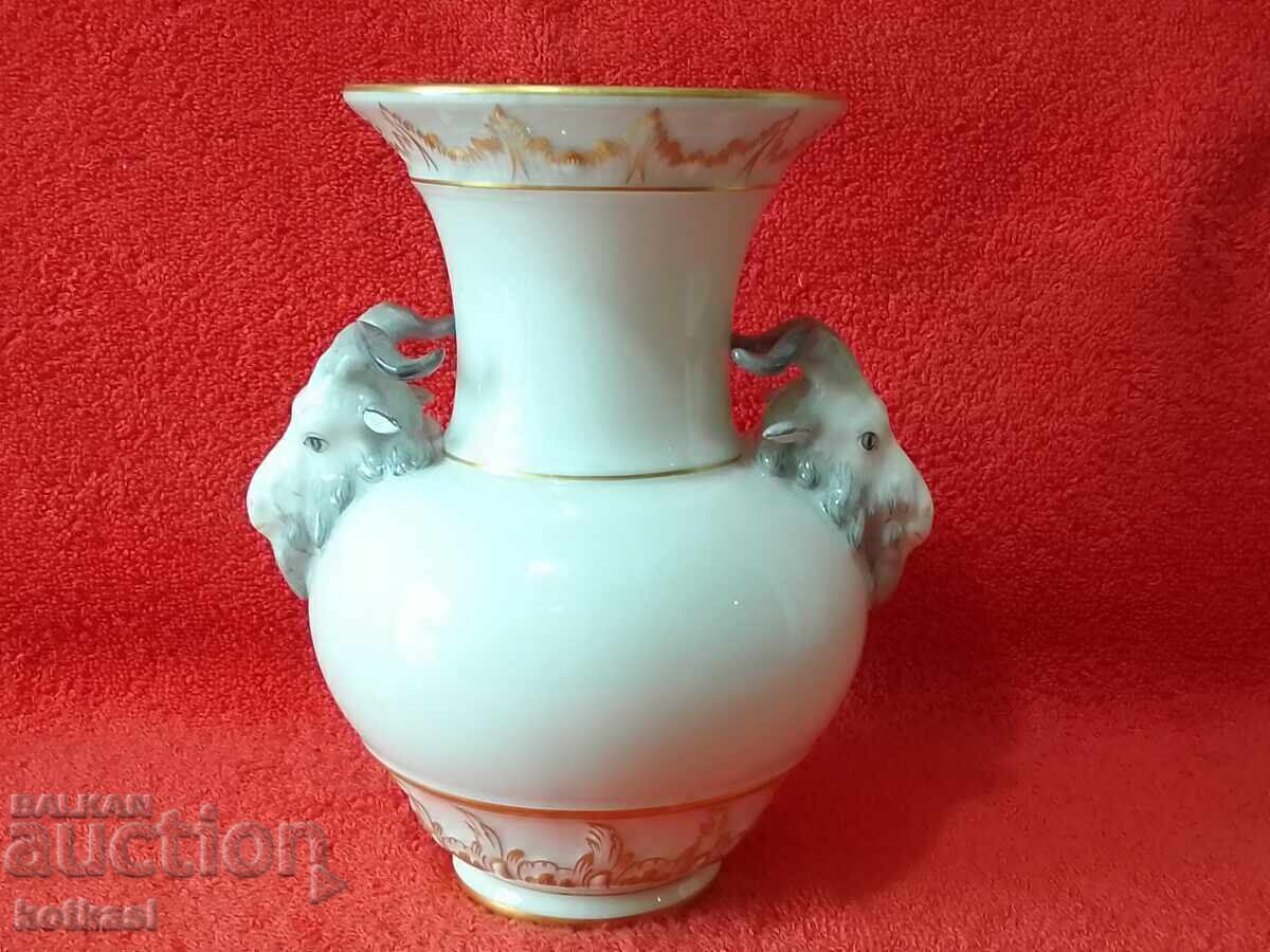 Auction Old Porcelain Vase Royal Manufactory KPM Berlin Auction Old Porcelain Vase Royal Manufactory KPM Berlin