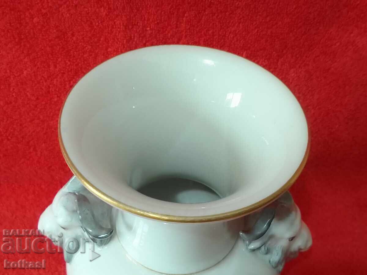 Delivery of Old Porcelain Vase Royal Manufactory KPM Berlin Delivery of Old Porcelain Vase Royal Manufactory KPM Berlin