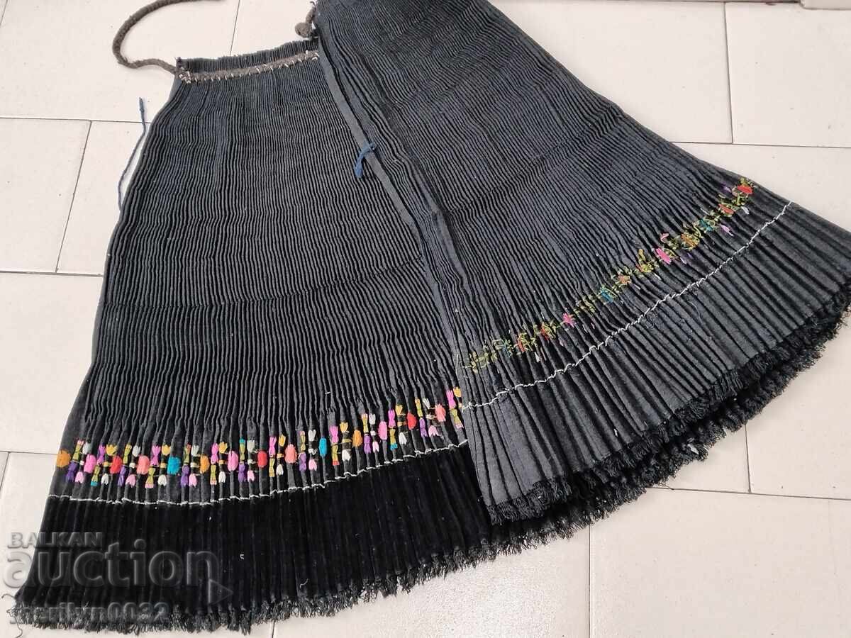 Old squealing costume with bruchnik embroidery - 7 Old squealing costume with bruchnik embroidery - 7