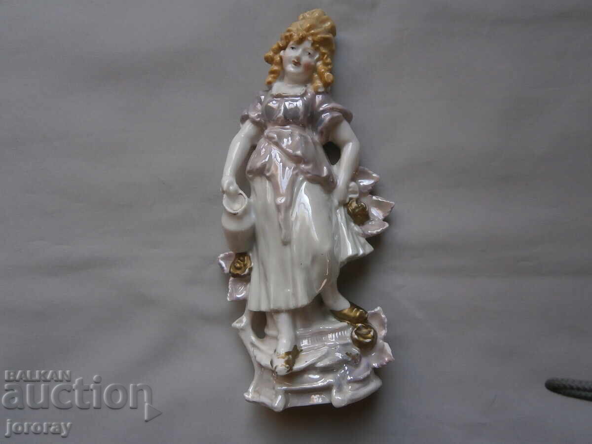 Porcelain figure 23cm