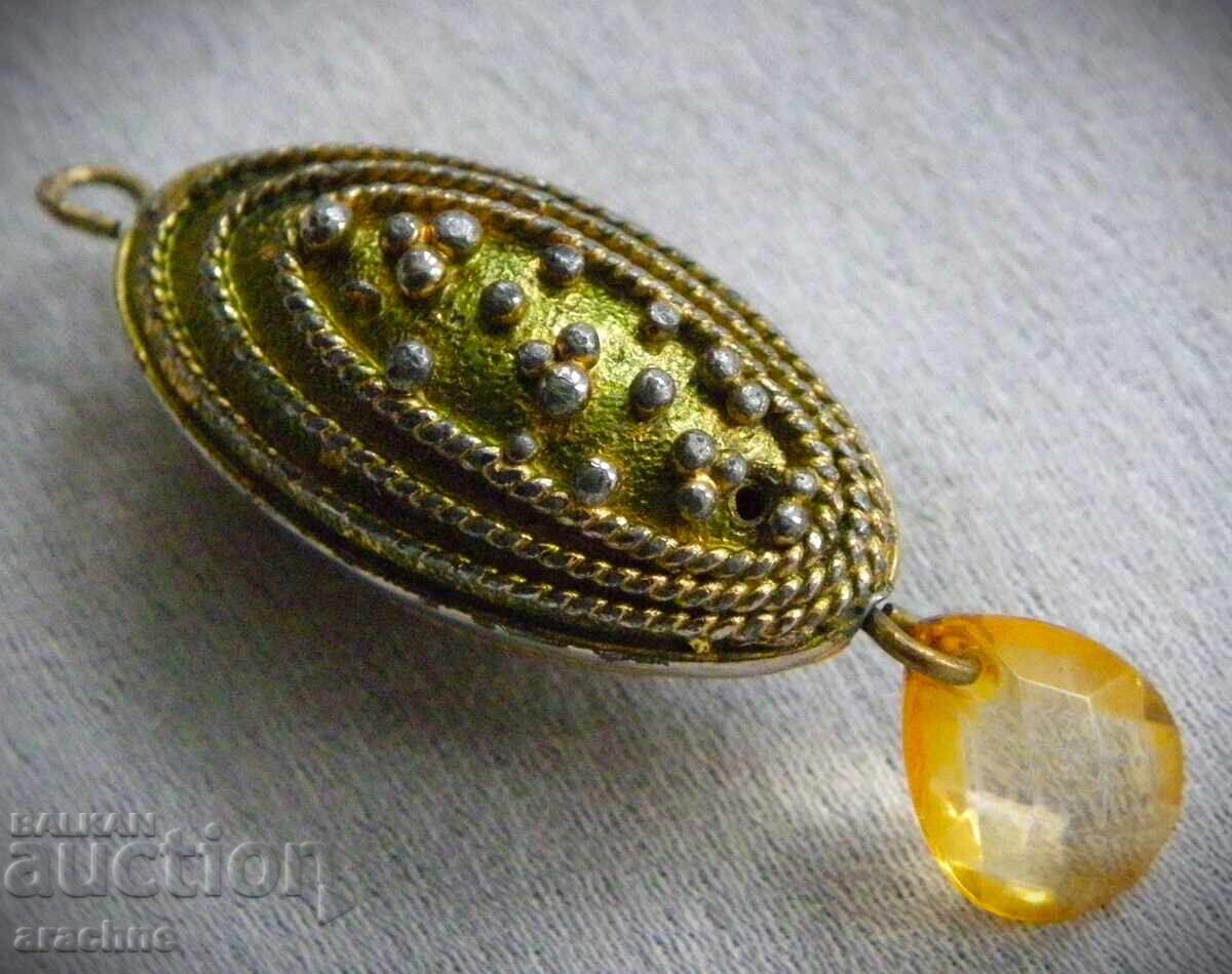 Gold-plated sterling silver pendant with price 40.00 BGN | € 20.45 Gold-plated sterling silver pendant with price 40.00 BGN | € 20.45