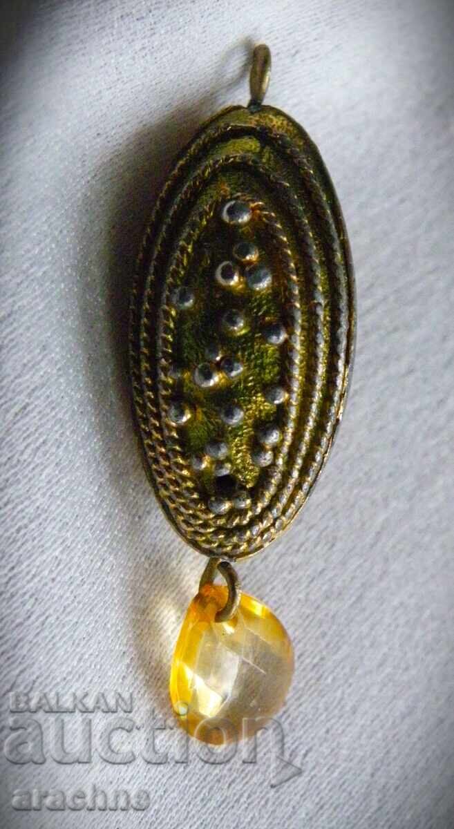 Delivery of Gold-plated sterling silver pendant Delivery of Gold-plated sterling silver pendant