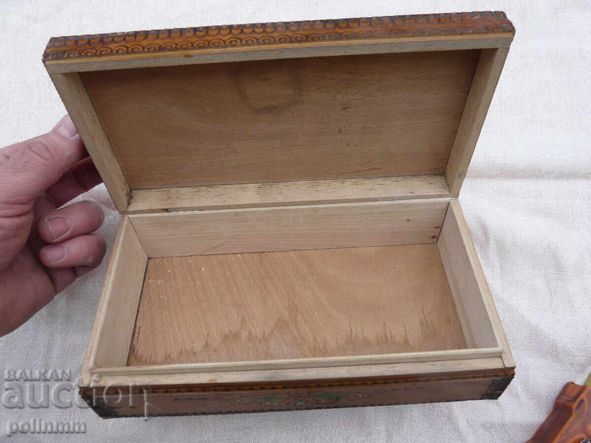 Δημοπρασία Βουλγαρικό πυρογραφημένο κουτί