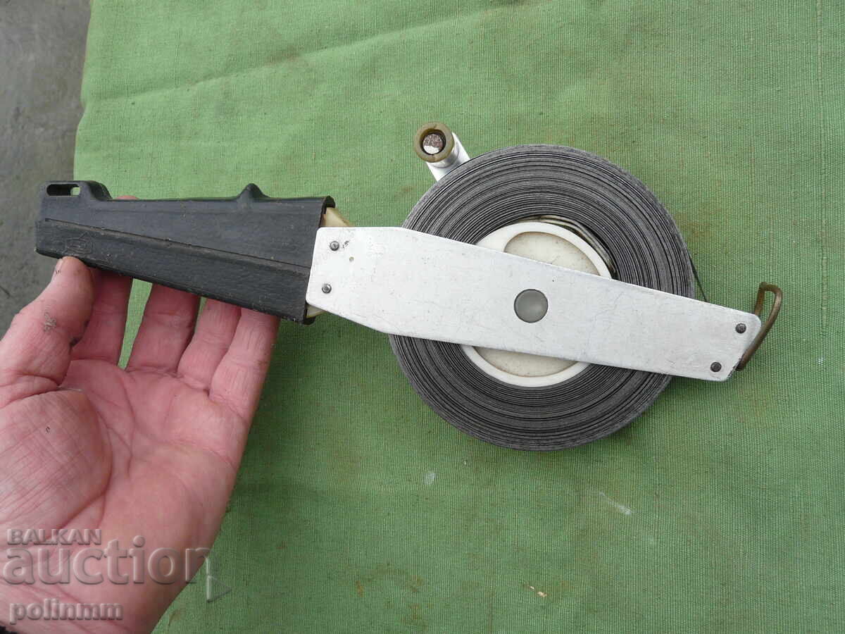 Auction  Bulgarian social tape measure 25 meters