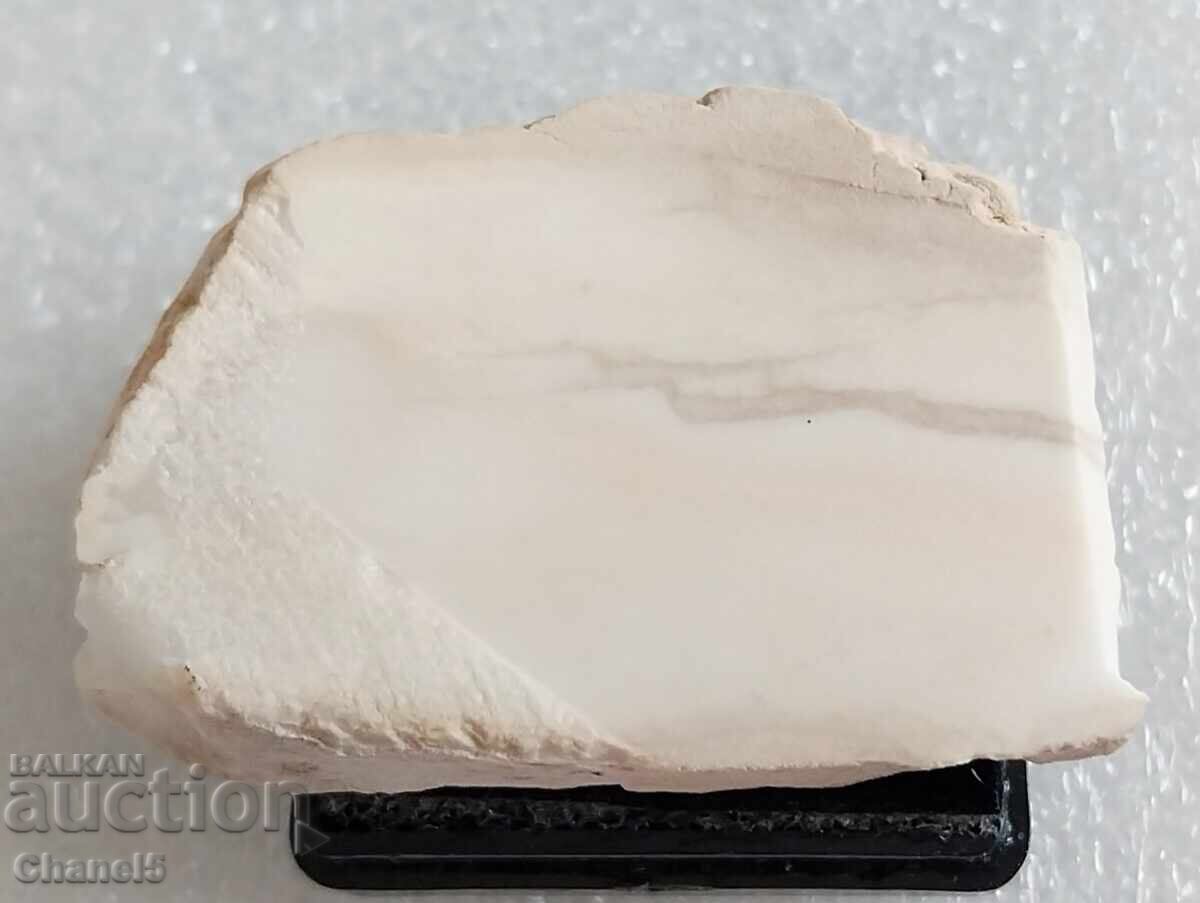 WHITE MILKY OPAL - PERU - 47.50 ct (602) with price 14.00 BGN | € 7.16 WHITE MILKY OPAL - PERU - 47.50 ct (602) with price 14.00 BGN | € 7.16