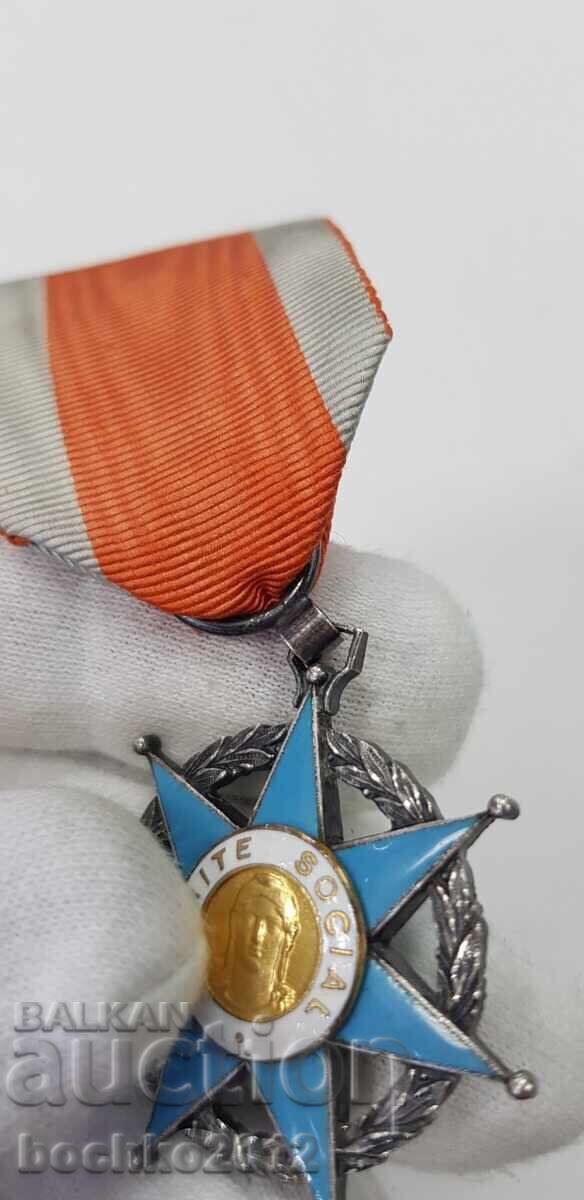 Beautiful order, medal For Social Merit - France - 5 Beautiful order, medal For Social Merit - France - 5
