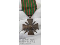 Collectible military cross, medal, order with swords France 1914