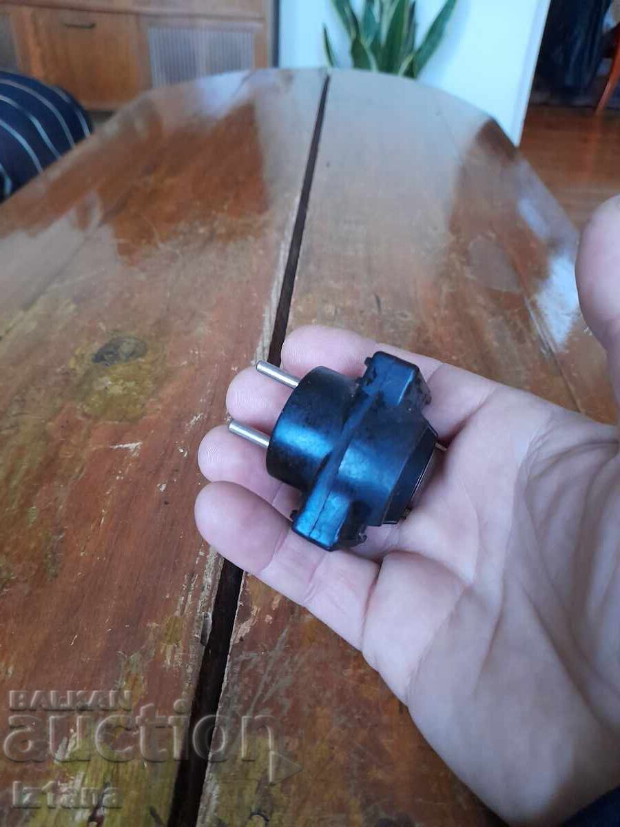 Old power strip with price 12.00 BGN | € 6.14