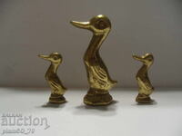 №*7810 three old small metal / bronze figurines - ducks