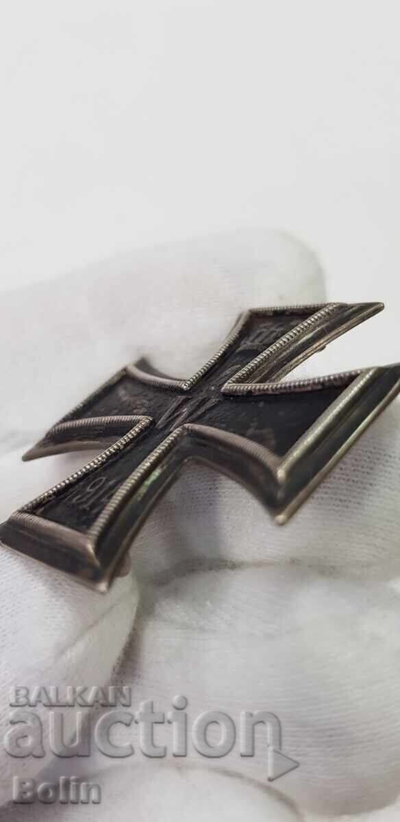 Delivery of Rare Iron Cross For Courage 1st Class Germany 1914-1918 Delivery of Rare Iron Cross For Courage 1st Class Germany 1914-1918