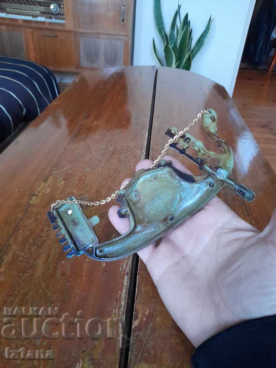 Auction Old souvenir thermometer Auction Old souvenir thermometer