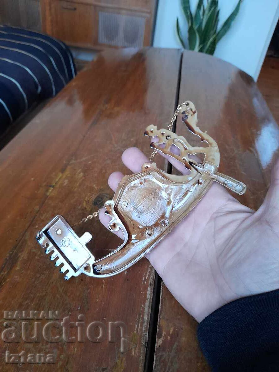 Delivery of Old souvenir thermometer Delivery of Old souvenir thermometer