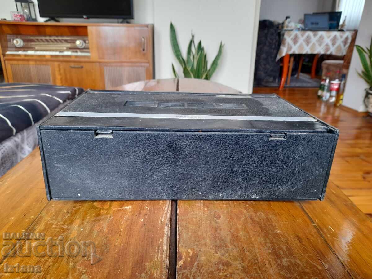 Old radio, radiocassette recorder Resprom Octava - 6 Old radio, radiocassette recorder Resprom Octava - 6