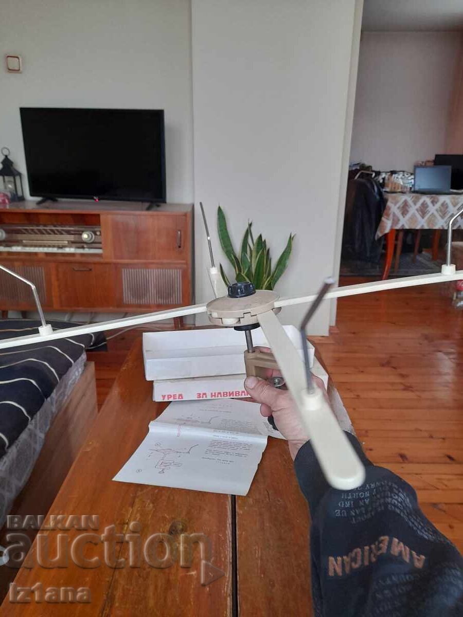 Old yarn winder - 6 Old yarn winder - 6