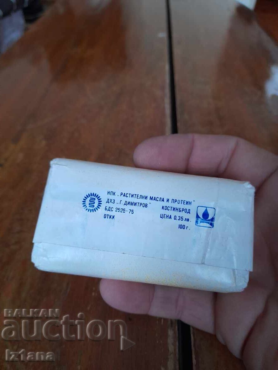 Delivery of Old Chamomile Soap Delivery of Old Chamomile Soap