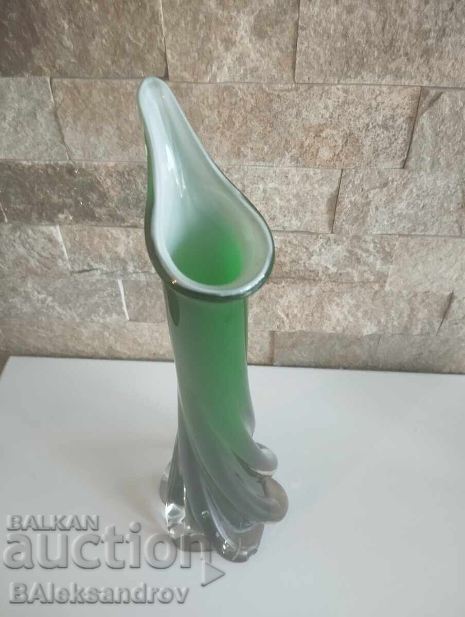 Delivery of Beautiful vase of colored blown glass