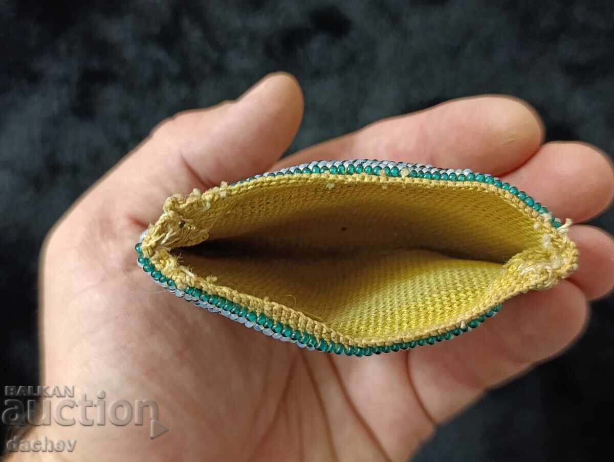 Παράδοση Παλιό πορτοφόλι με χάντρες με κοστούμι μπλουζ με χάντρες ΡΟΤΣ pungia