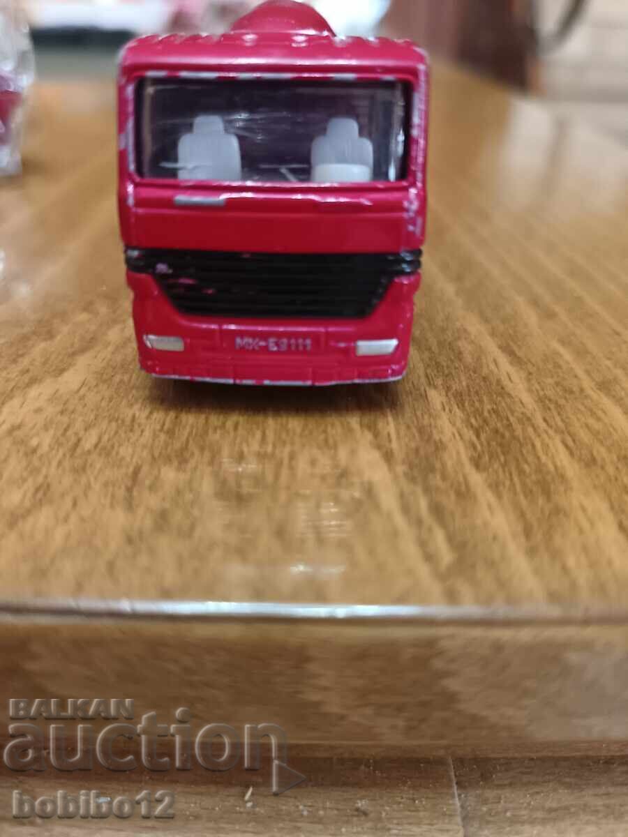 lot of matchbox carts, siku, concrete truck - 5 lot of matchbox carts, siku, concrete truck - 5