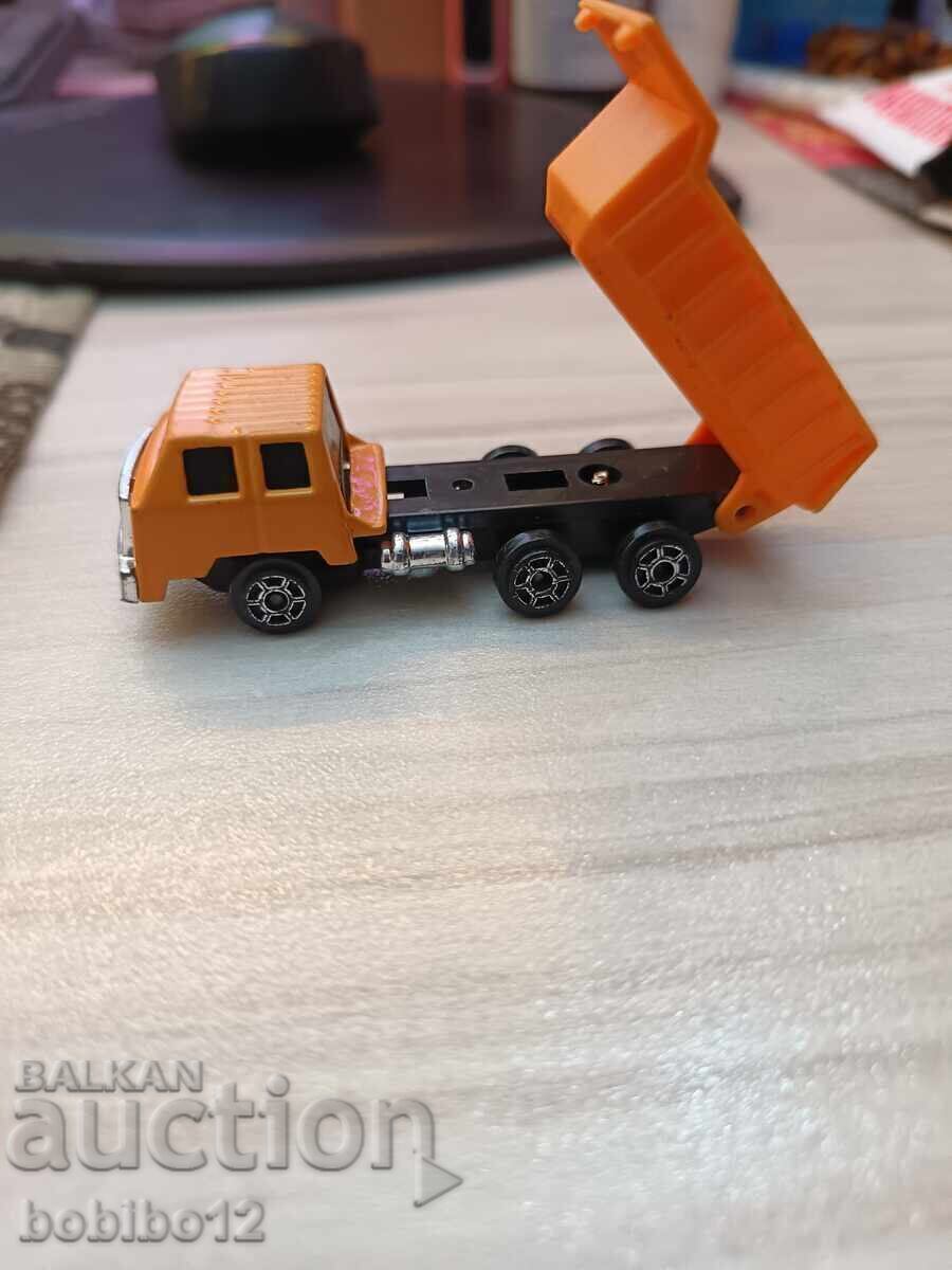 lot of matchbox carts, siku, concrete truck - 6 lot of matchbox carts, siku, concrete truck - 6