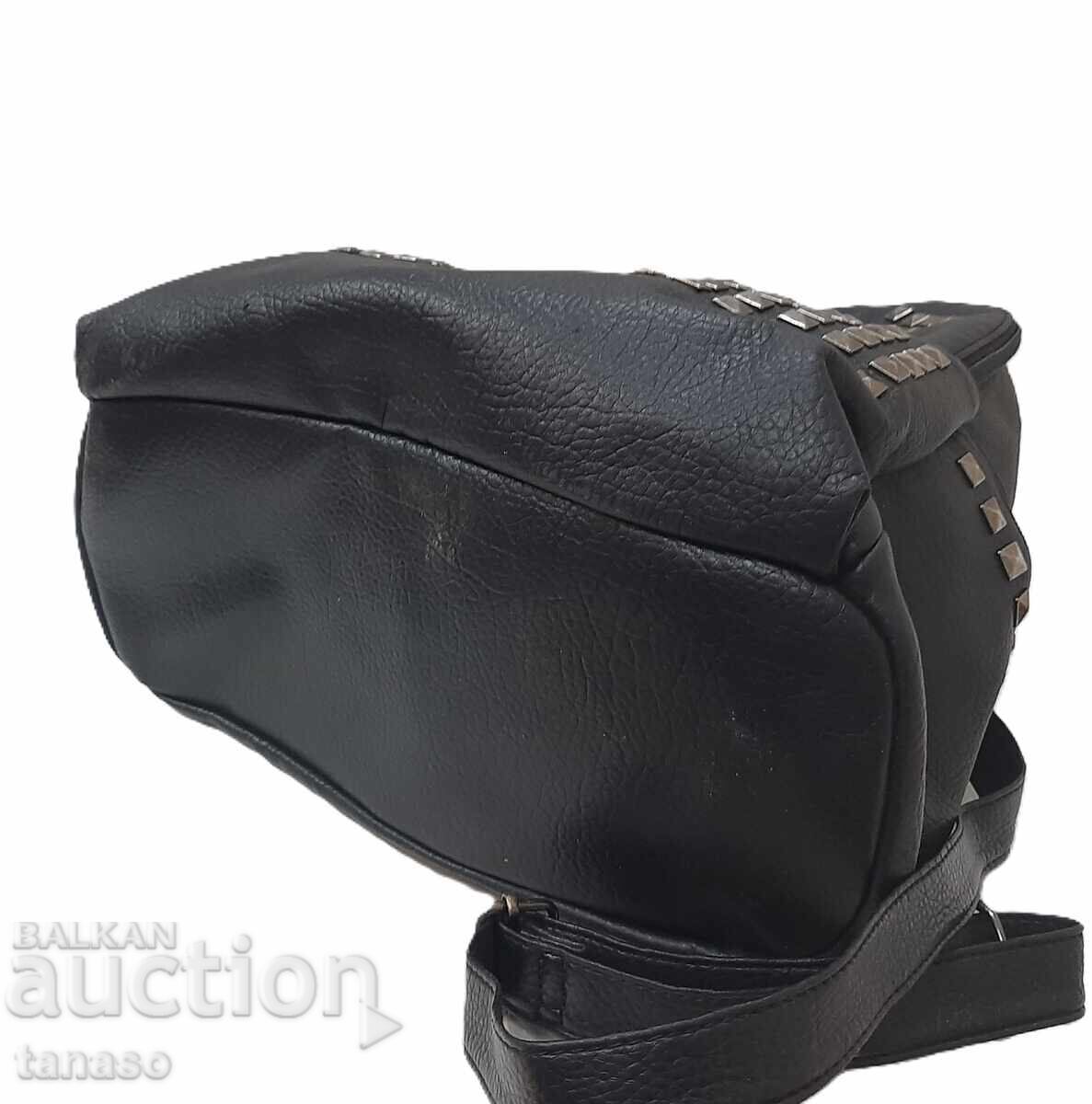 Auction  Faux leather backpack(17.3)
