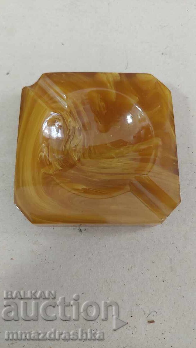 Ashtray amber, cataline, bakelite