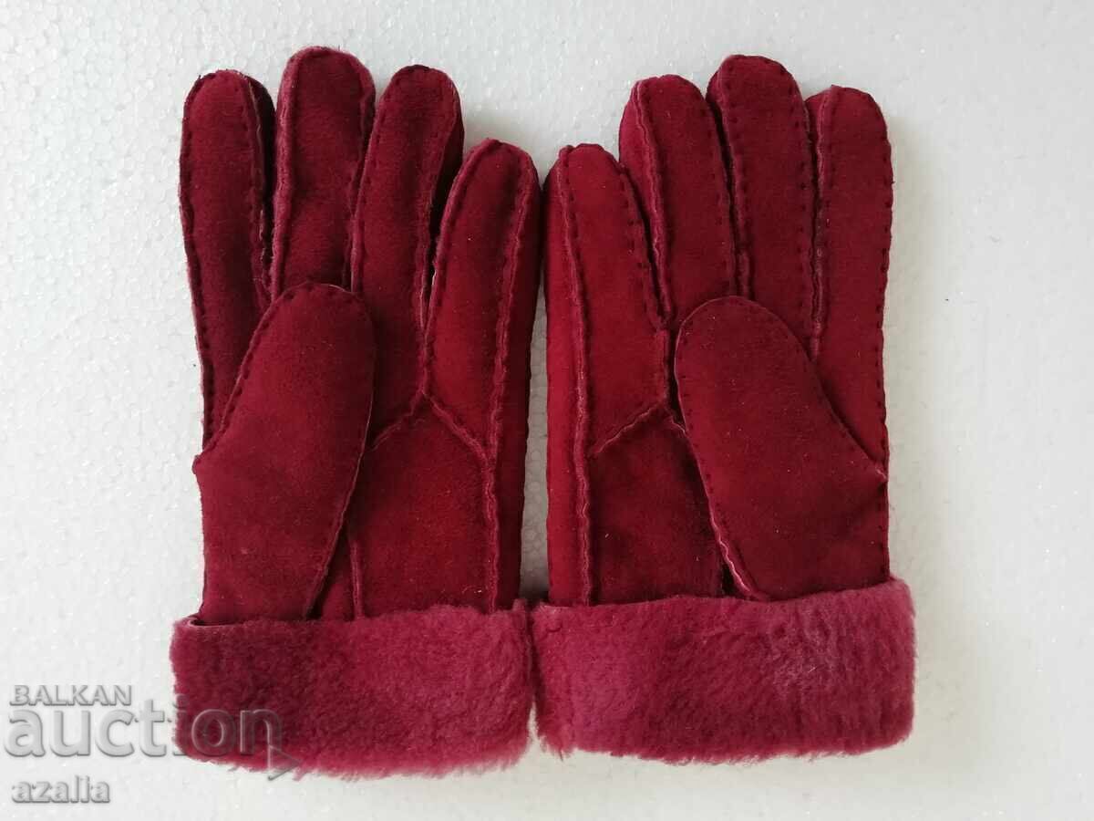 New warm women's gloves burgundy