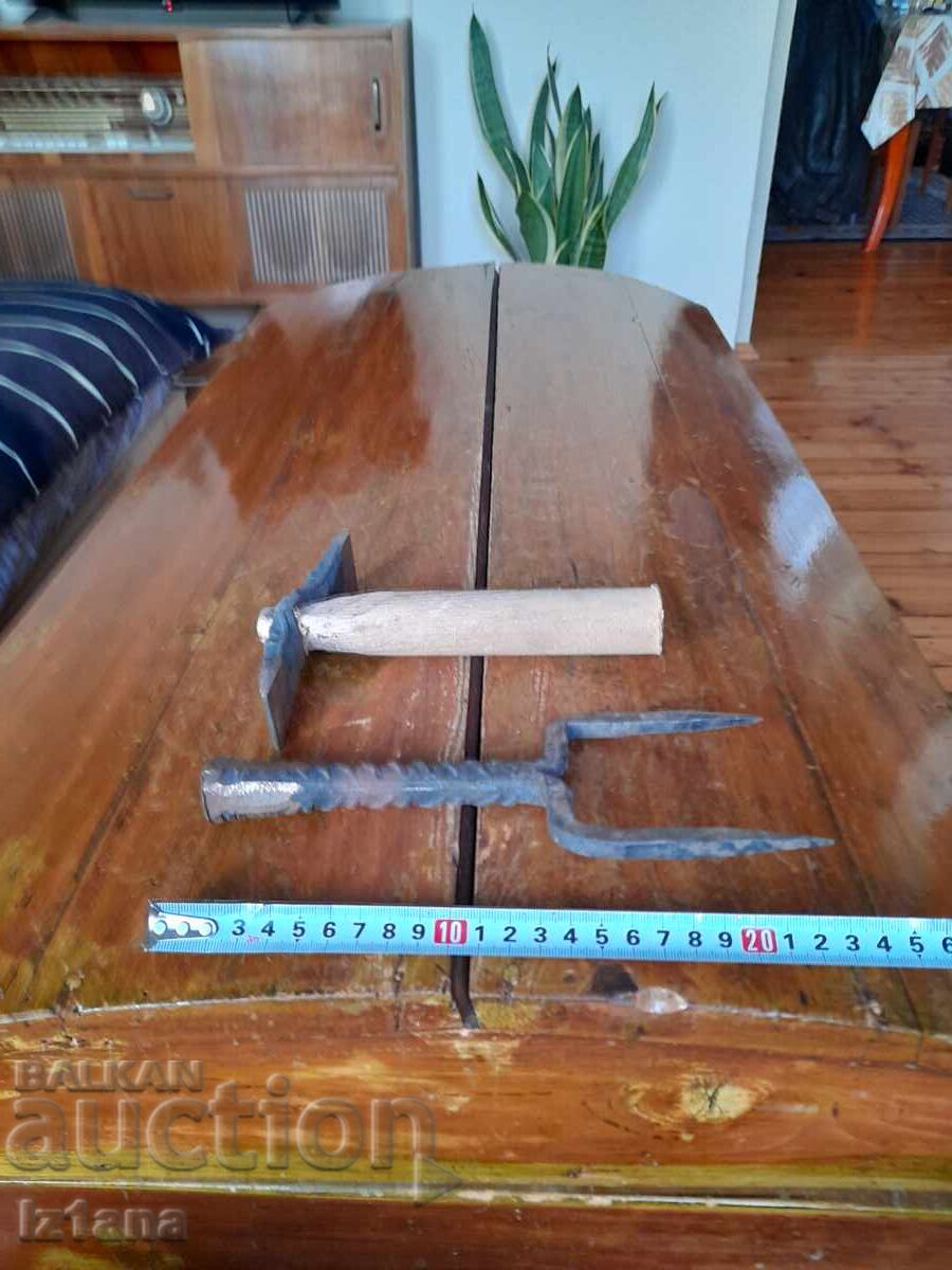 Παλιό σφυρί και αμόνι για κούρεμα μαλλιών - 7 Παλιό σφυρί και αμόνι για κούρεμα μαλλιών - 7