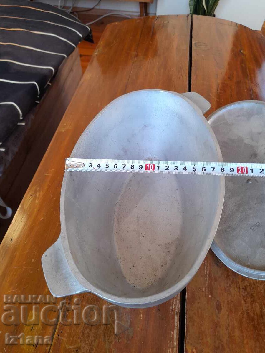 Delivery of Old aluminum pot