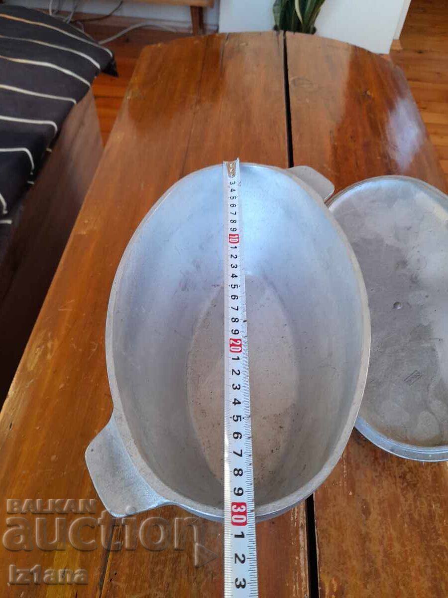 Old aluminum pot - 5