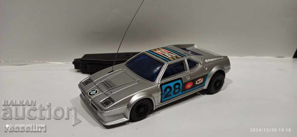Cărucior vechi cu telecomandă BMW M1 într-o cutie mașină vintage BMW cu preț 67.00 BGN | € 34.26