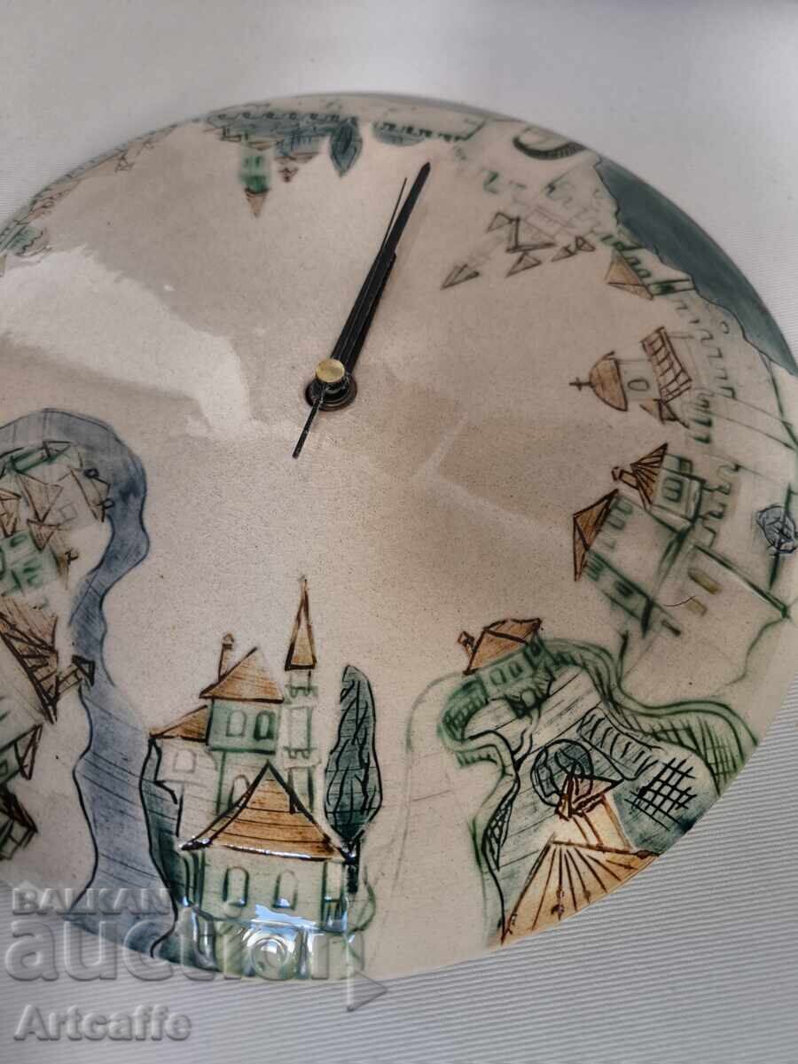 Auction  Painted ceramic clock