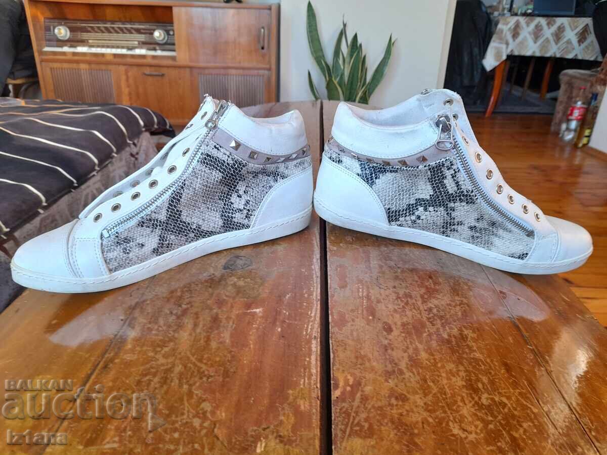 Women's shoes H&M with price 27.00 BGN | € 13.80 Women's shoes H&M with price 27.00 BGN | € 13.80