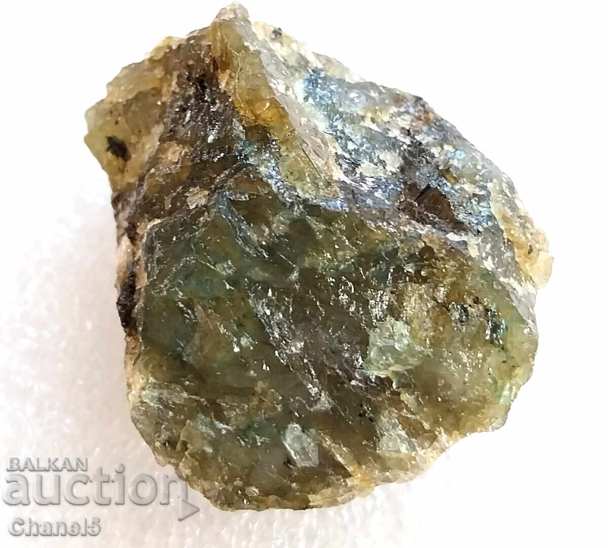 LABRADORIT NATURAL - INDIA - 75.00 ct- (631) cu preț 18.00 BGN | € 9.20 LABRADORIT NATURAL - INDIA - 75.00 ct- (631) cu preț 18.00 BGN | € 9.20