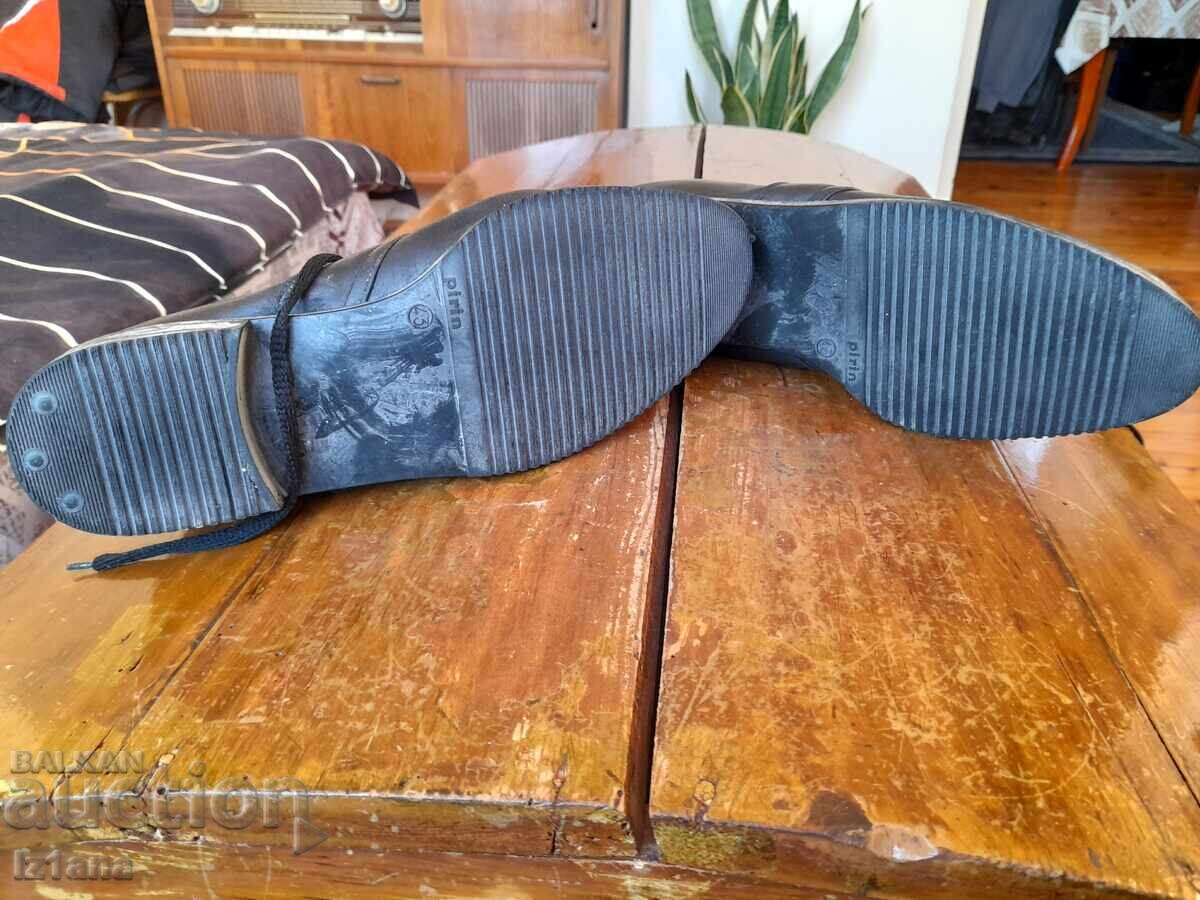 Old shoes, boots Pirin - 6 Old shoes, boots Pirin - 6