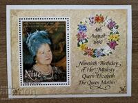 Νιούε - 90 of the Birth of Queen Elizabeth... (1990) MNH