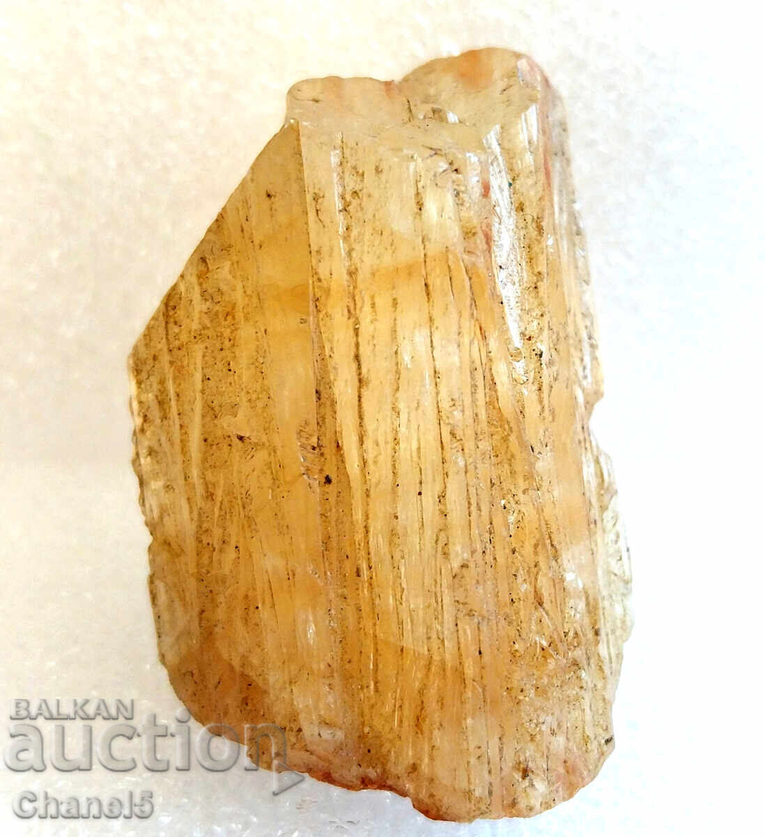 Auction NATURAL GOLDEN CALCITE, BRAZIL - 160 carats (632) Auction NATURAL GOLDEN CALCITE, BRAZIL - 160 carats (632)