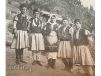 Macedonia Costume Barbat in costum de dama