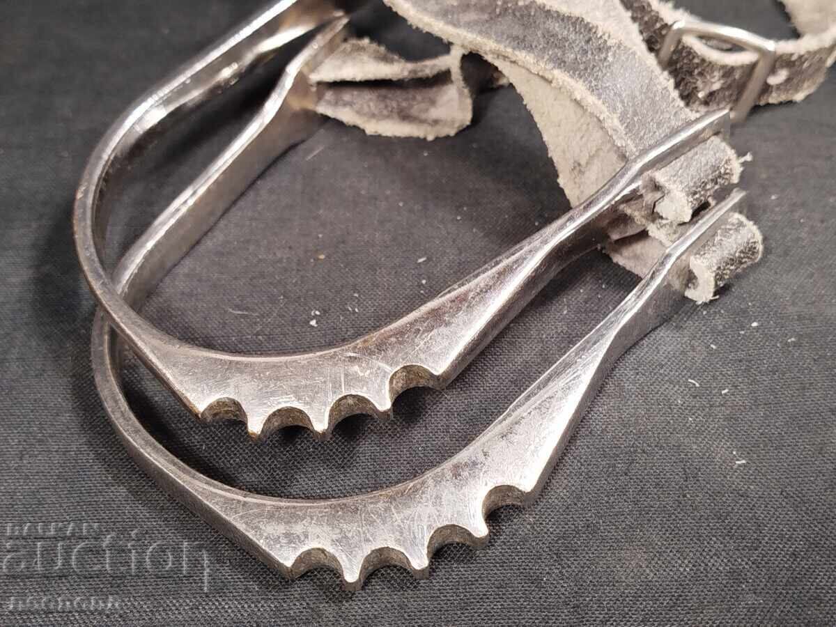 PAIR OF OLD RETRO CAVALRY SPURS with price 20.00 BGN | € 10.23 PAIR OF OLD RETRO CAVALRY SPURS with price 20.00 BGN | € 10.23