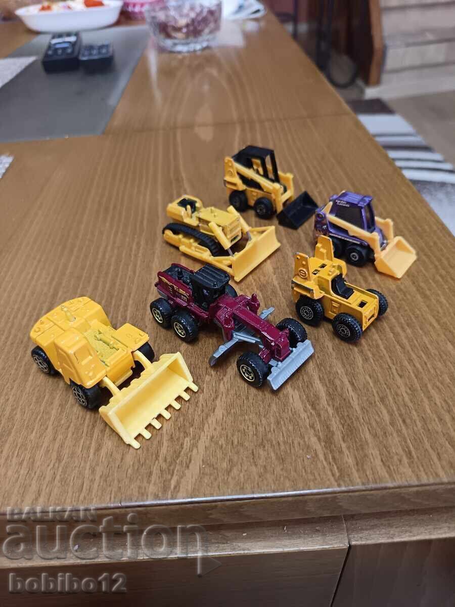 Mașinuțe excavatoare Matchbox 6 buc. la 8 cu preț € 8.00 | 15.65 BGN