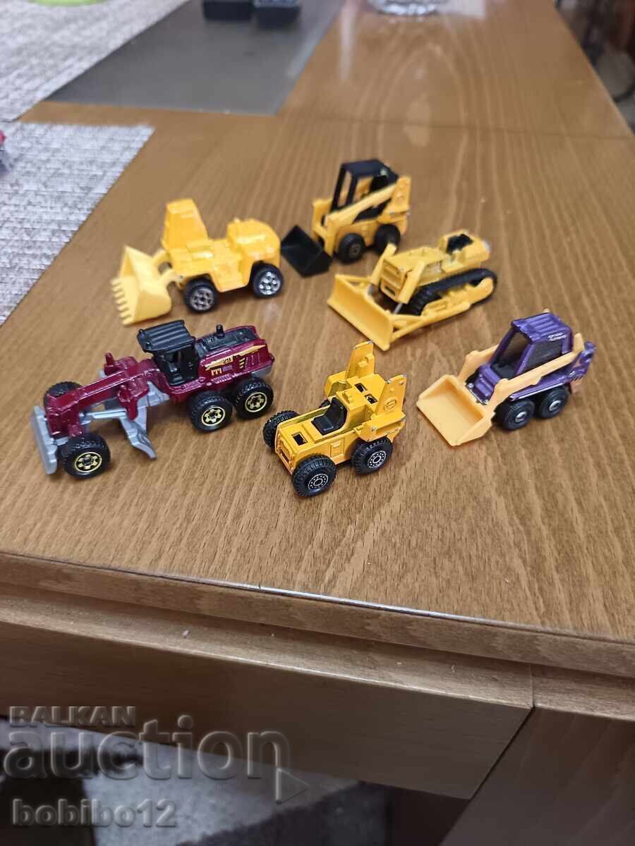 Mașinuțe excavatoare Matchbox 6 buc. la 8