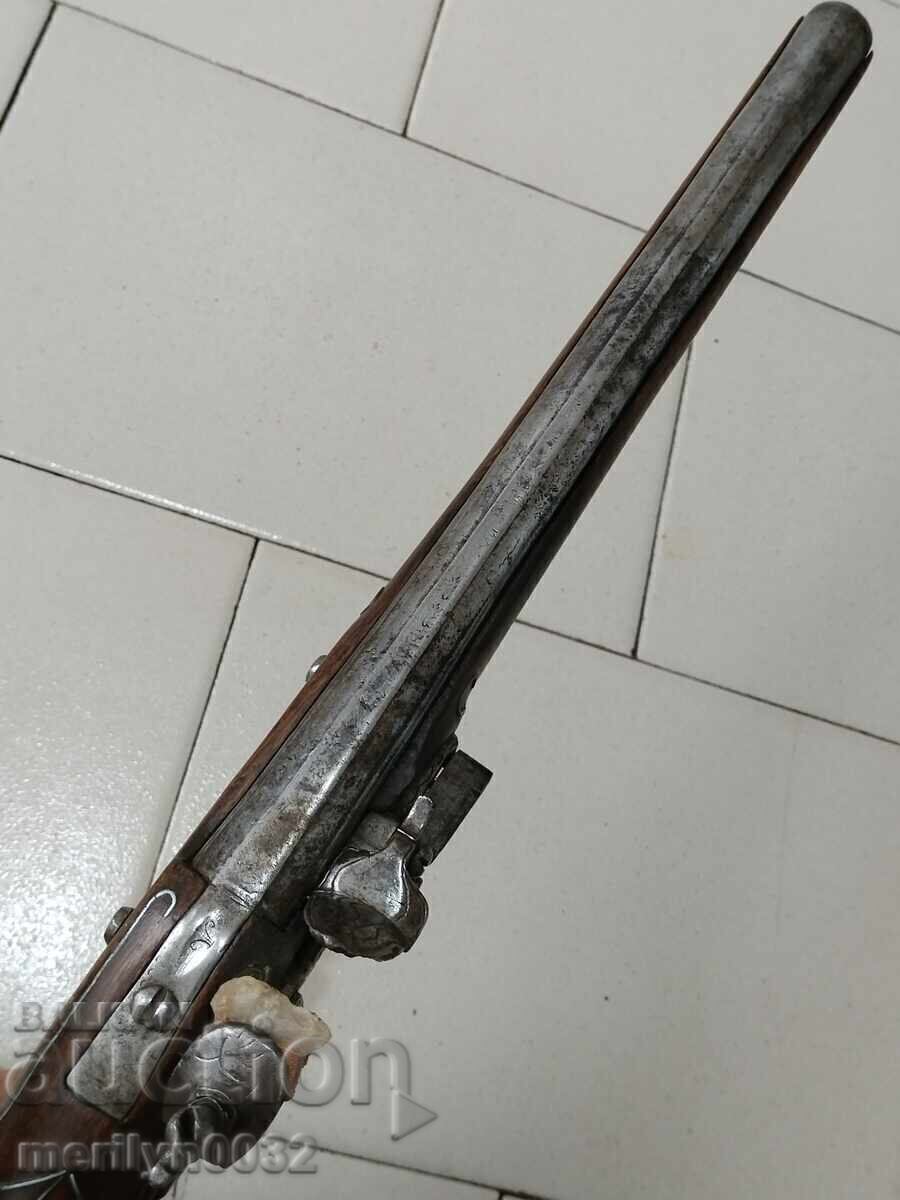 Livrarea Pistol otoman Flint de 47 cm cu crampoane argintii Livrarea Pistol otoman Flint de 47 cm cu crampoane argintii