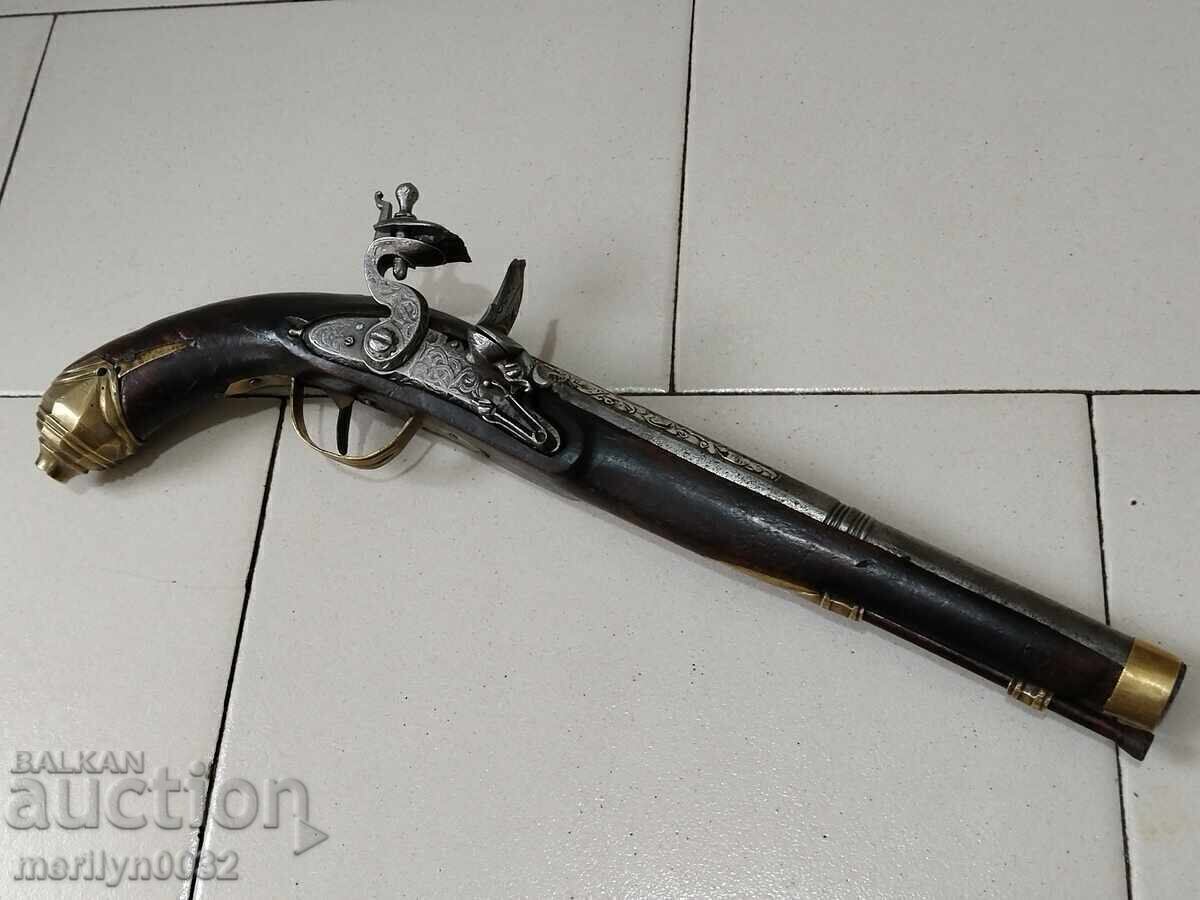 Flintlock pistol 42cm Ottoman pistol with silver fittings Flintlock pistol 42cm Ottoman pistol with silver fittings